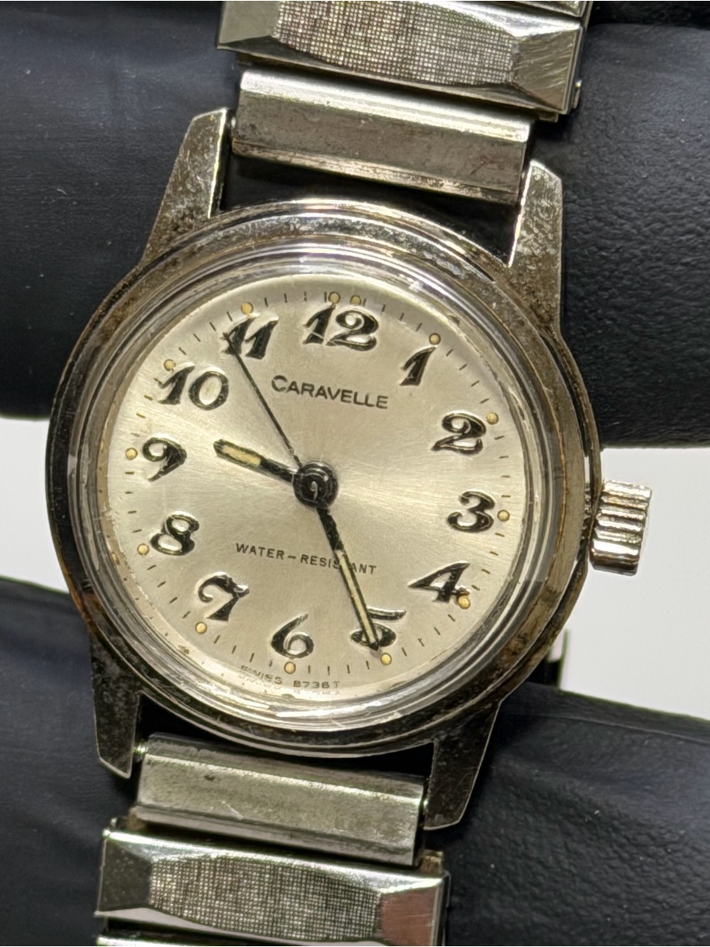 Caravelle by Bulova 8736T Mechanical Swiss-Made Ladies’ 1960’s Silver 24mm Watch